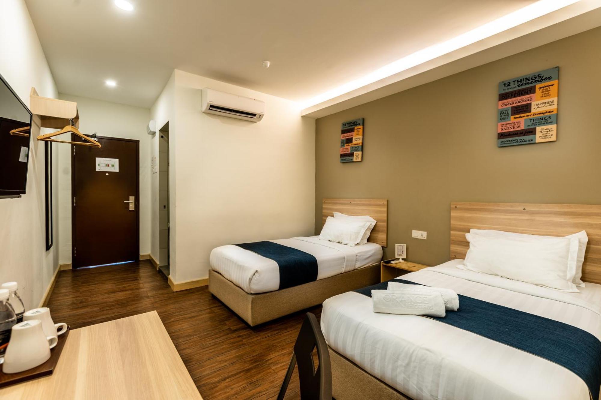 1 Orange Hotel Klia & Klia2 Sepang Exterior foto